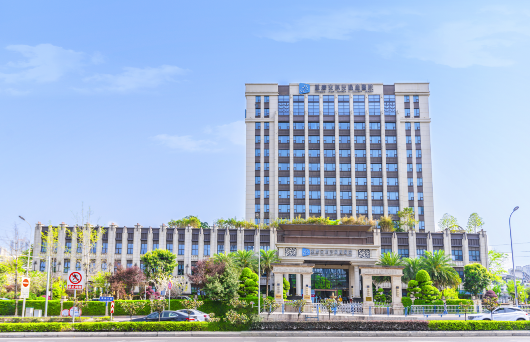 <b>醫(yī)院建設(shè)丨重慶安琪兒婦產(chǎn)醫(yī)院啟動(dòng)行業(yè)作風(fēng)專項(xiàng)整治工作</b>